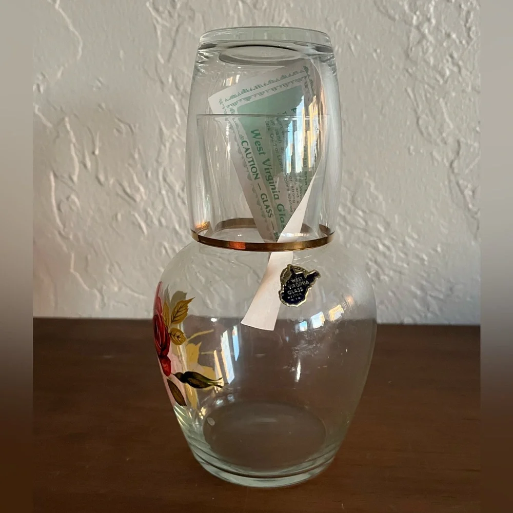 🌹West Virginia Paladium 22K Gold Floral Glass Carafe with Red and White Roses🌹 - Picture 6 of 12